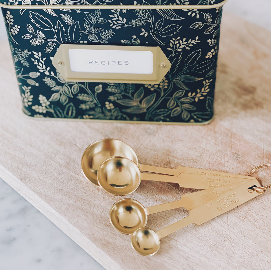 gold plated stainless steel measuring teaspoons | piper & chloe